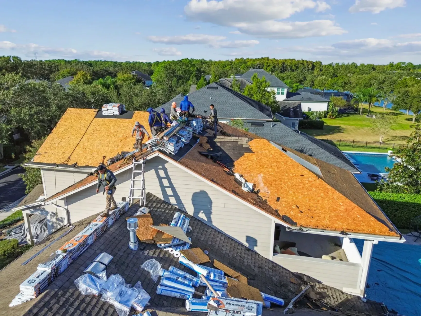 How Long Does a Roof Replacement Take in Tampa?